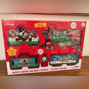 Disney Festive Green and Red Train Set
